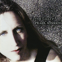 Annie Gallup : Pearl Street