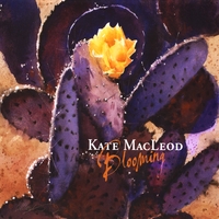 Kate MacLeod : Blooming