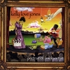 KELLY LOVE JONES: Portrait of a Solo Artist
