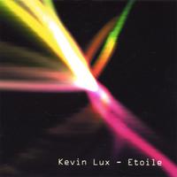 KEVIN LUX: Etoile