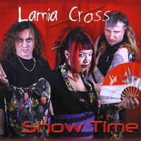 Lamia Cross : Show Time