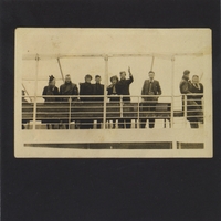 Matthew de Zoete : Across the Sea