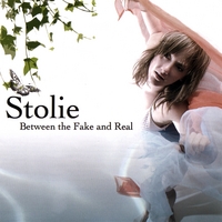 Stolie : Between the Fake and Real